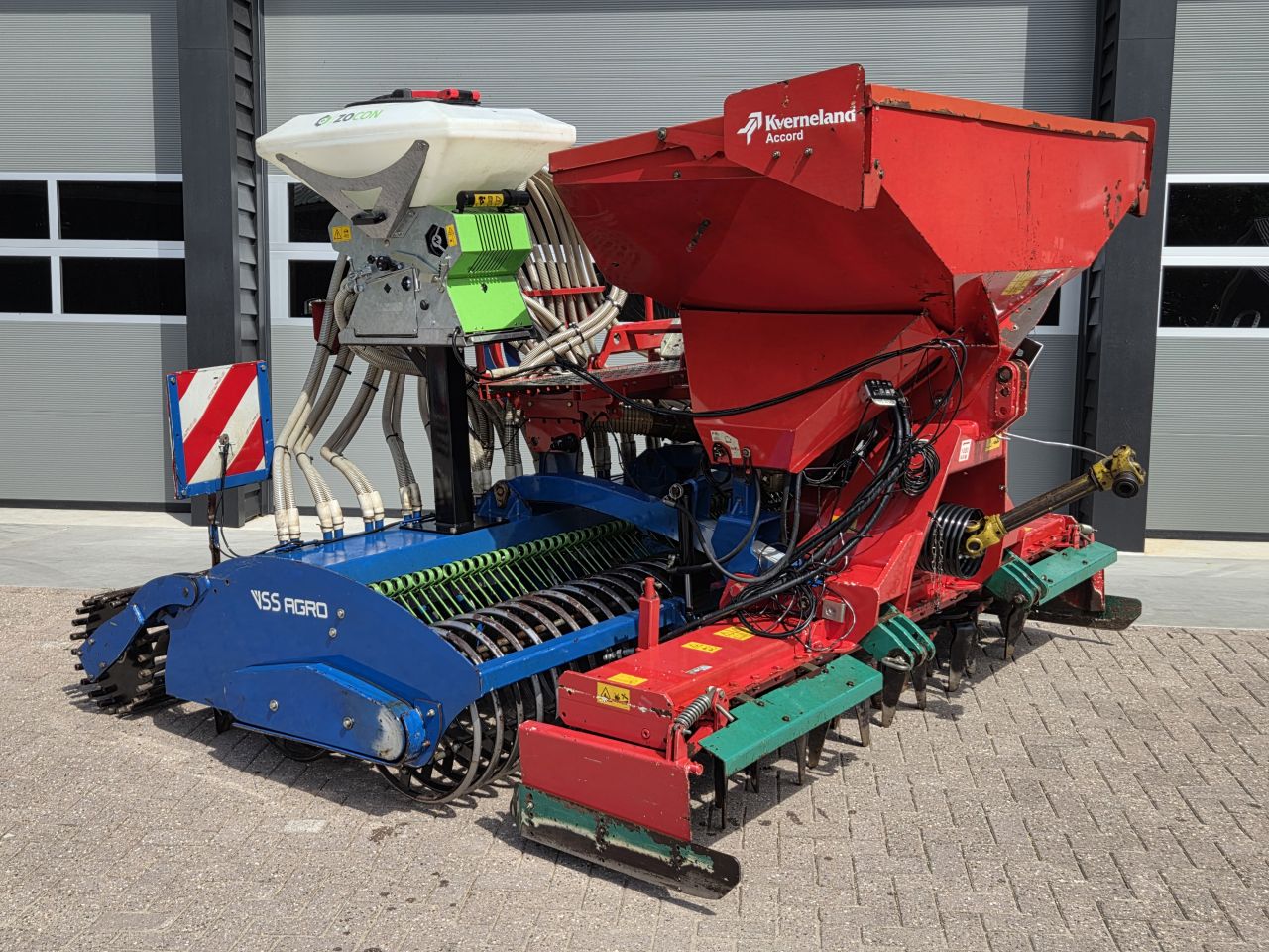 Kverneland + VSS-AGRO Proseed zaaicombinatie vol velds zaaien