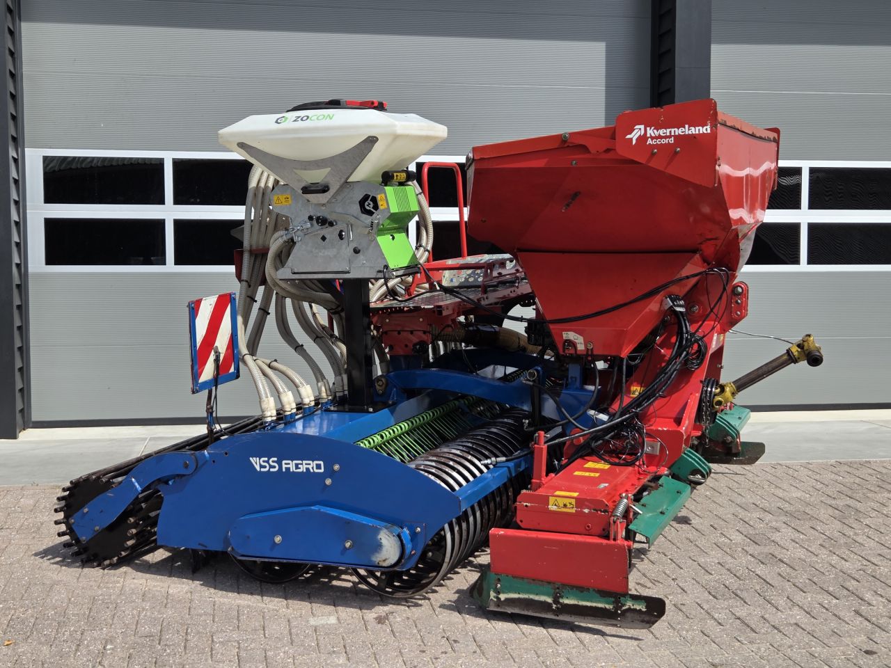 Kverneland + VSS-AGRO Proseed zaaicombinatie vol velds zaaien