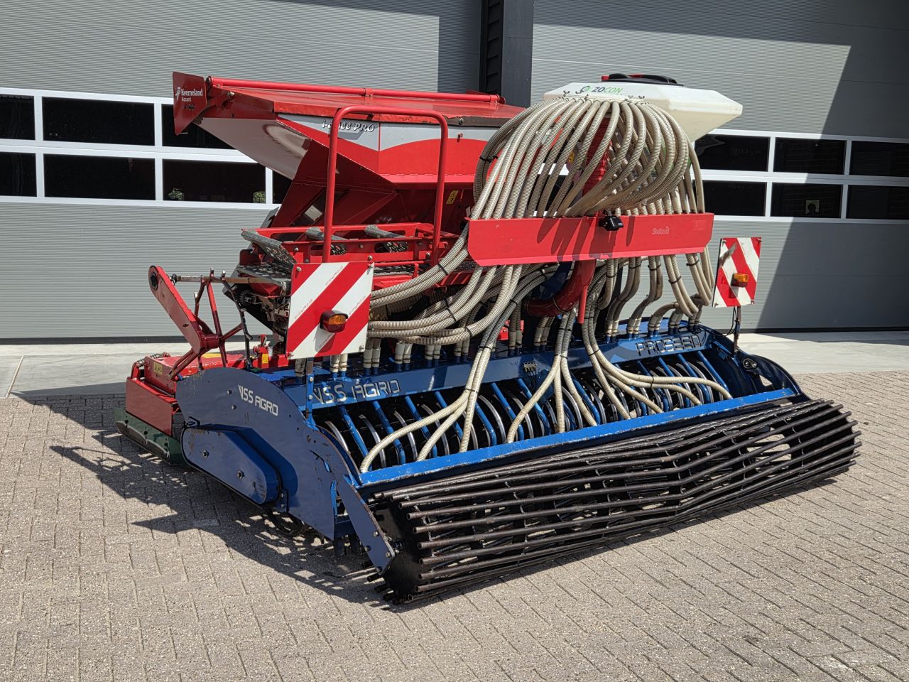 Kverneland + VSS-AGRO Proseed zaaicombinatie vol velds zaaien