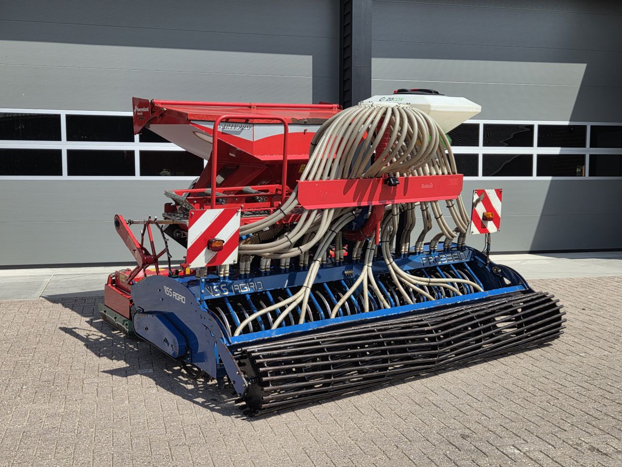 Kverneland + VSS-AGRO Proseed zaaicombinatie vol velds zaaien
