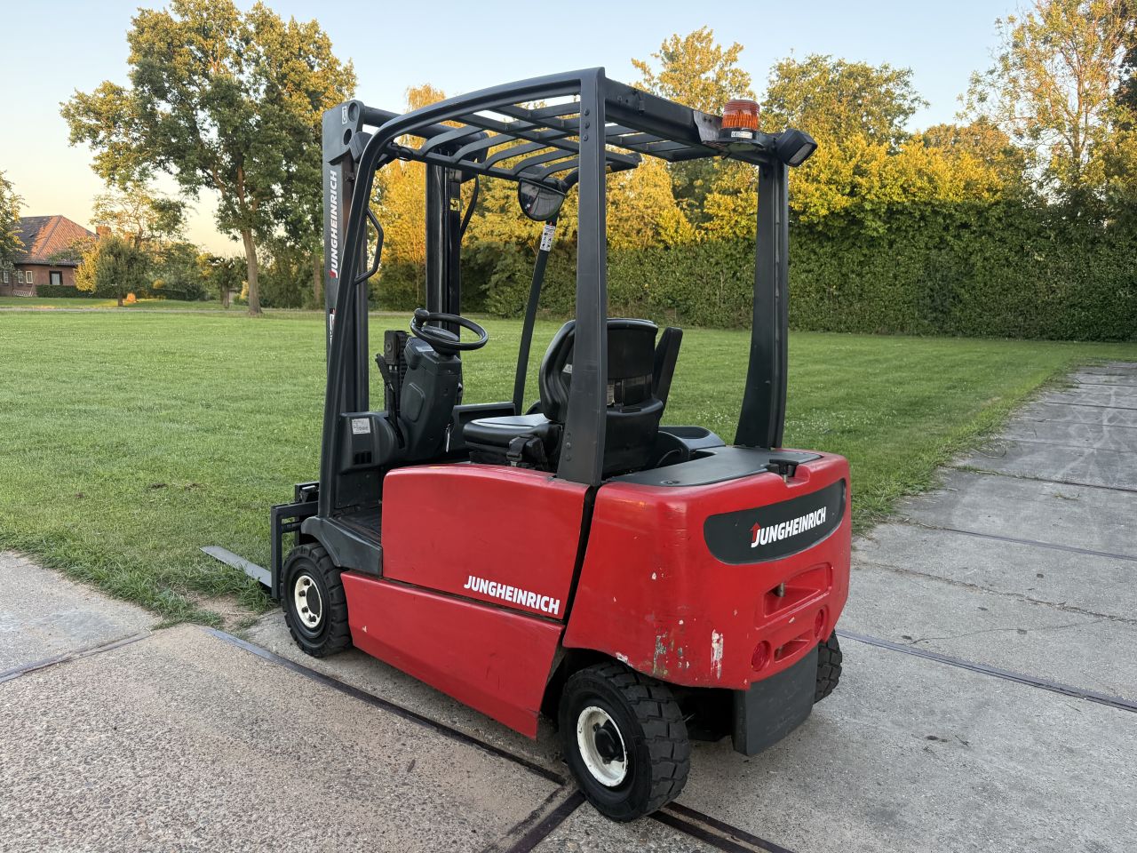 Jungheinrich 1600KG elektrisch freelift Sideshift verlichting