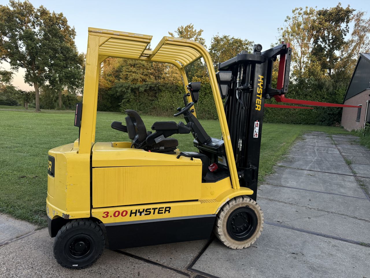 Hyster 3000KG elektrisch triplo 4.6M freelift sideshift