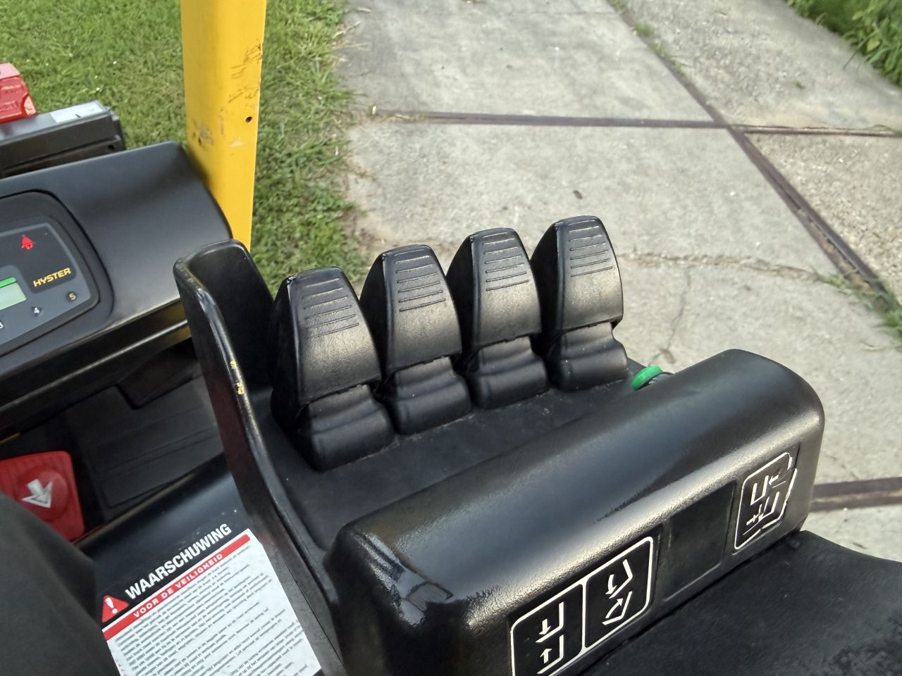Hyster 3000KG elektrisch triplo 4.6M freelift sideshift