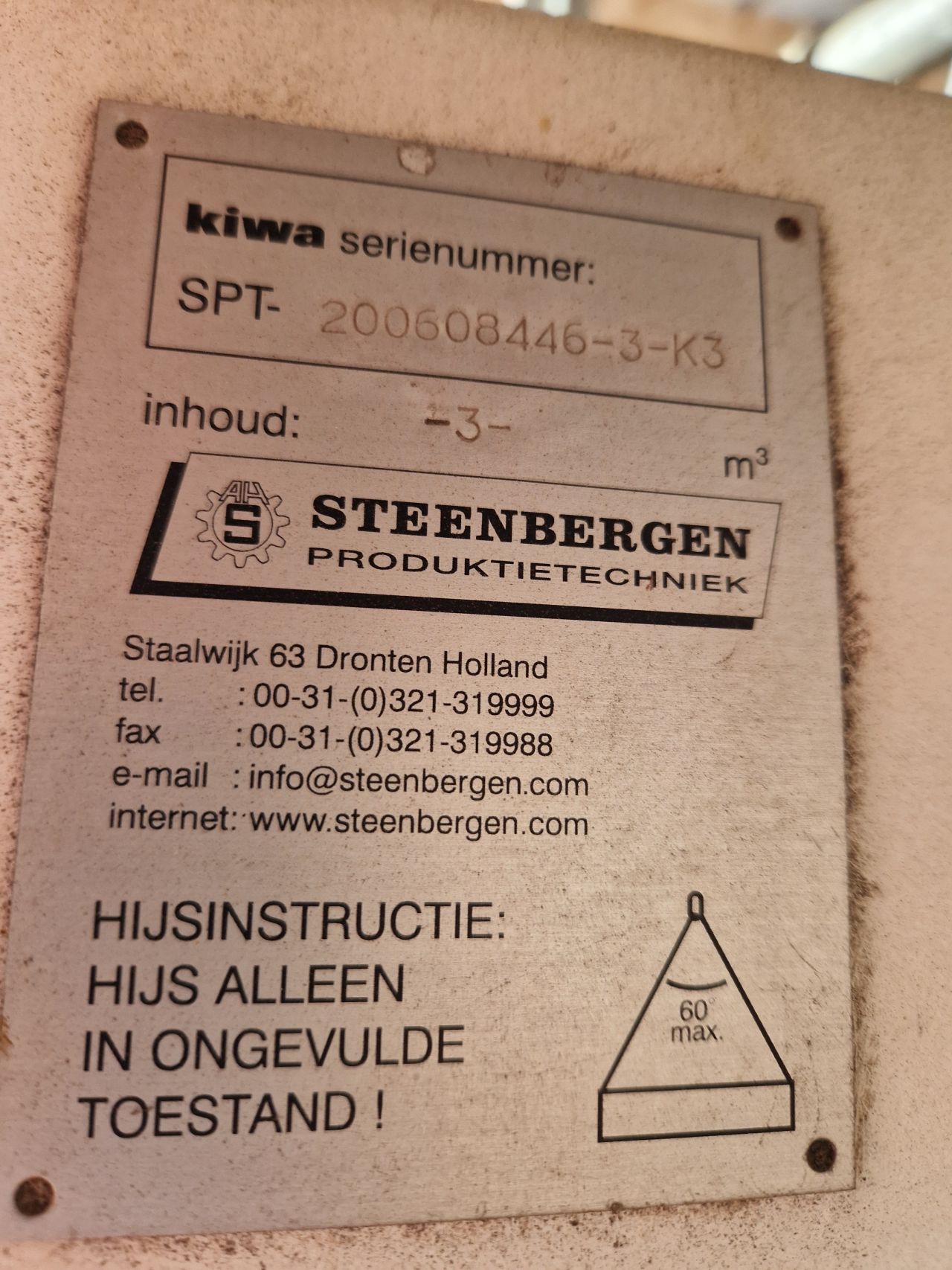 Te koop dieseltank 3000 liter dubbelwandig t.e.a.b.
