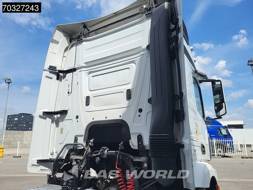 Mercedes Actros 1842 4X2 StreamSpace Retarder 70% Tyres