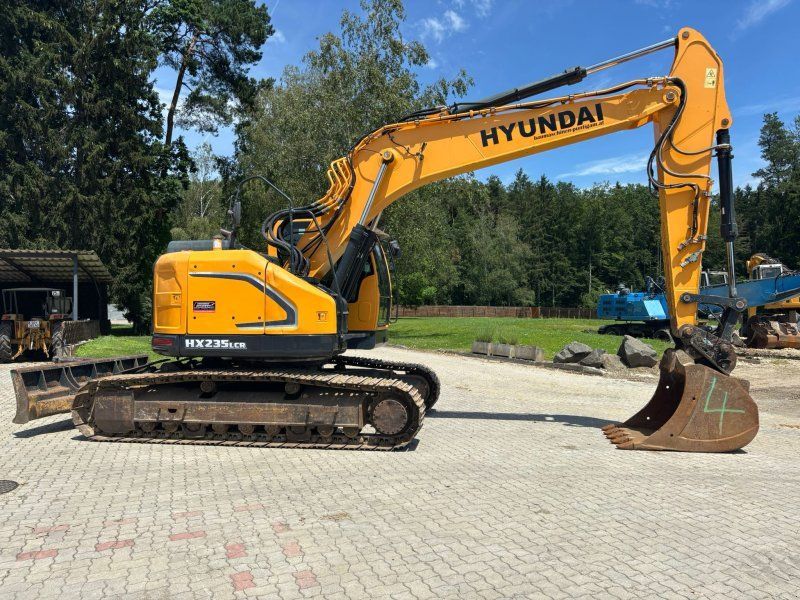 Hyundai HX 235 LCR
