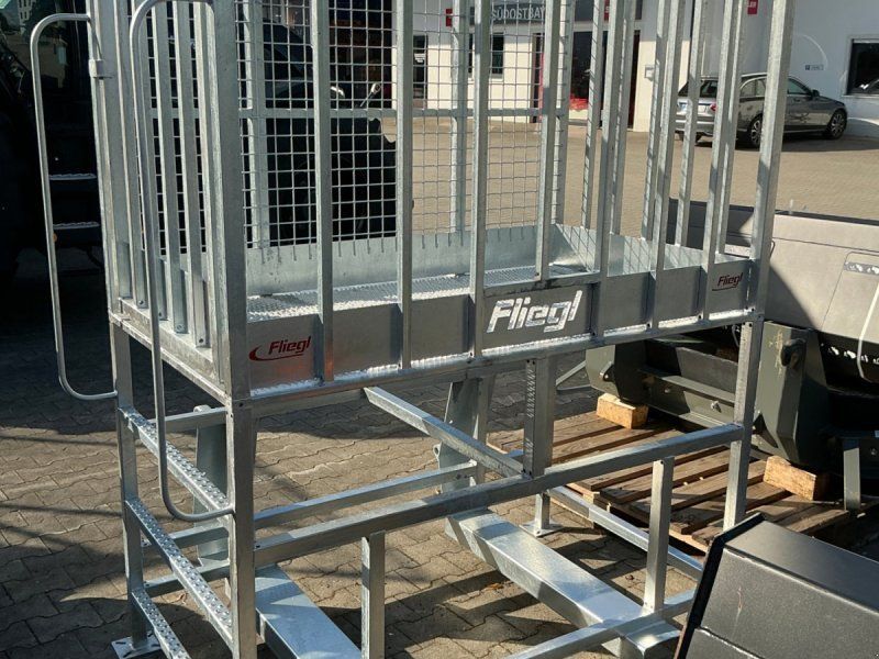 Fliegl Arbeitsbühne