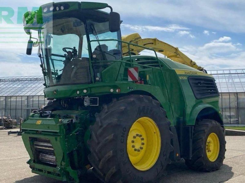 John Deere 9700