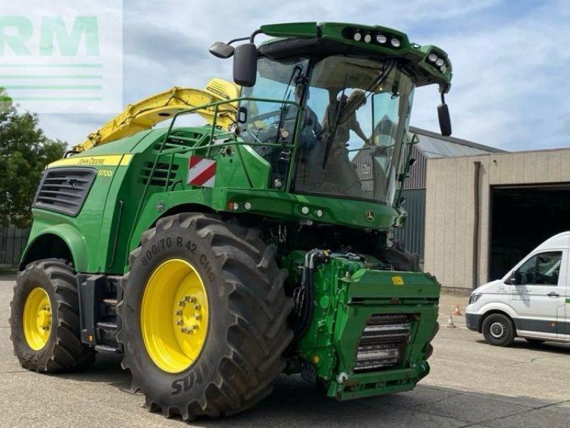 John Deere 9700