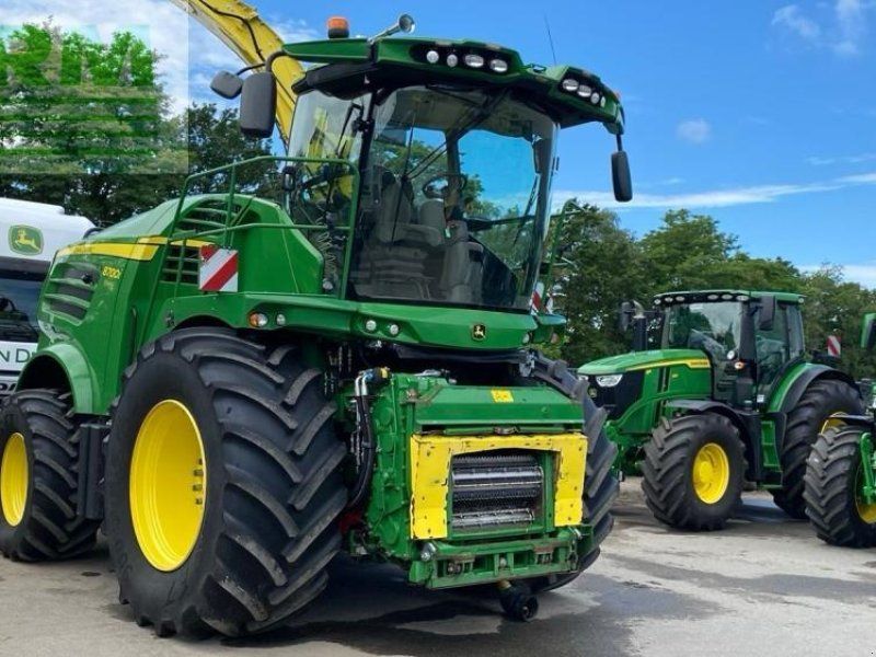 John Deere 8700