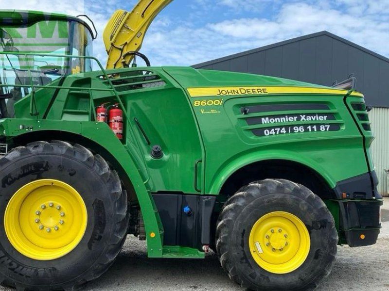 John Deere 8600