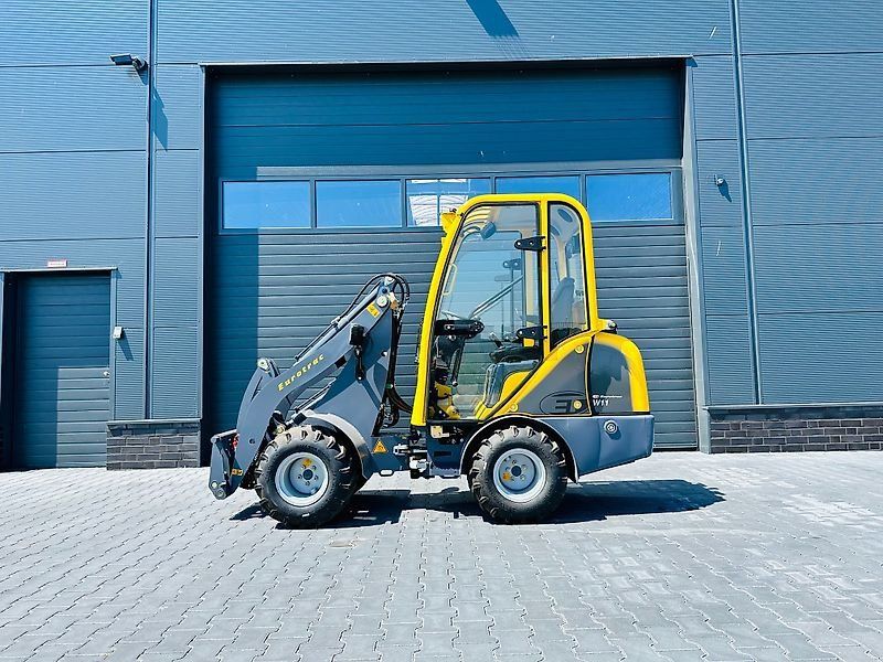 Eurotrac W11 mit Vollkabine !! !! Hoflader / Kubota