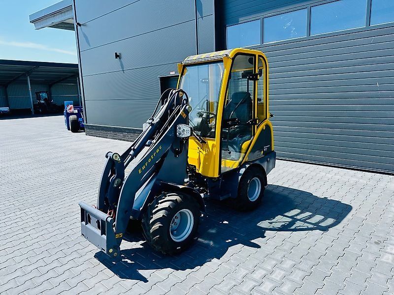Eurotrac W11 mit Vollkabine !! !! Hoflader / Kubota