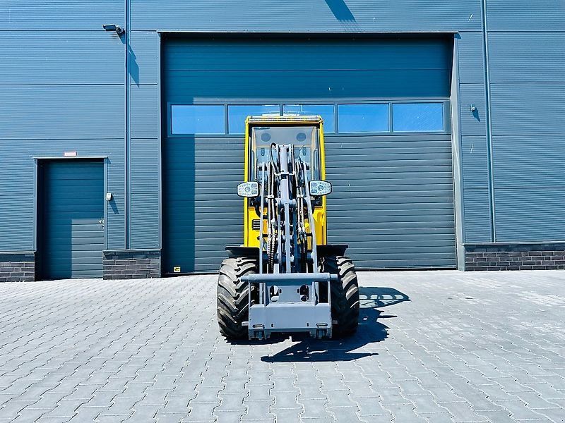 Eurotrac W11 mit Vollkabine !! !! Hoflader / Kubota