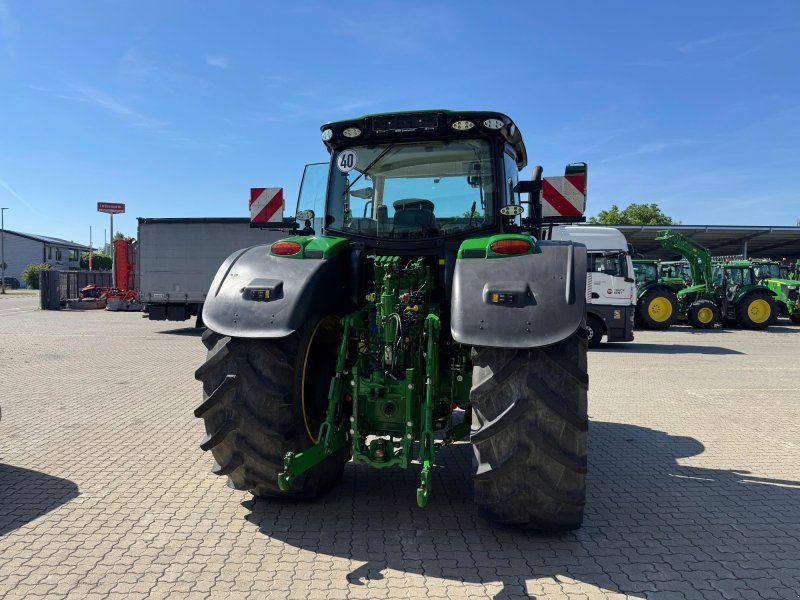 John Deere 6R 175