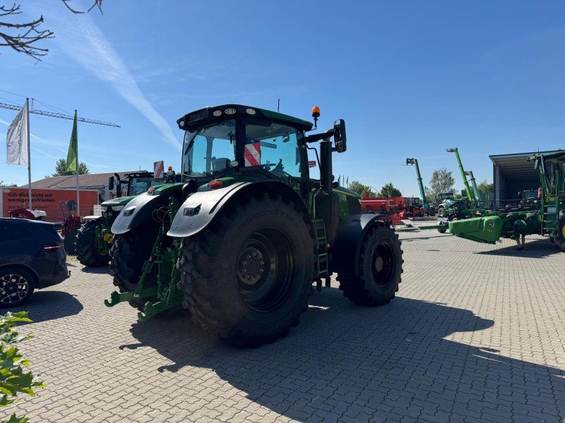 John Deere 6R 230