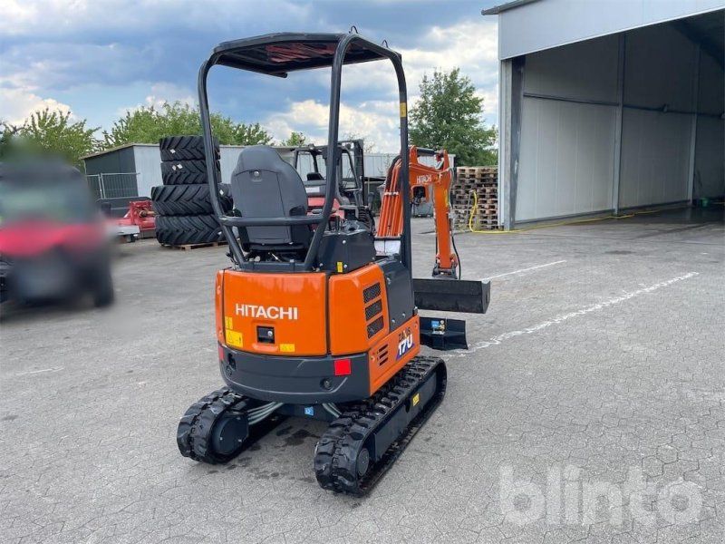 Hitachi ZX17U-6 YR
