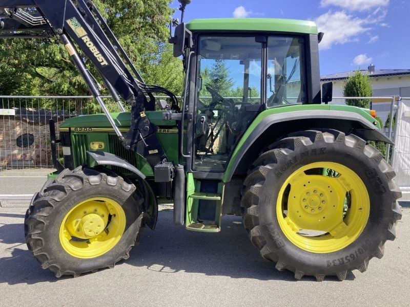 John Deere 6200