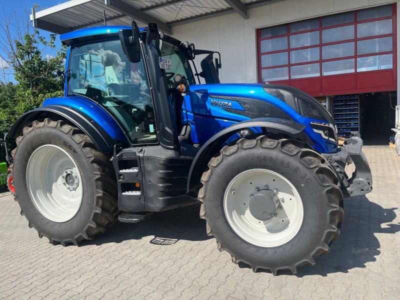 Valtra T215 D 60 km/h