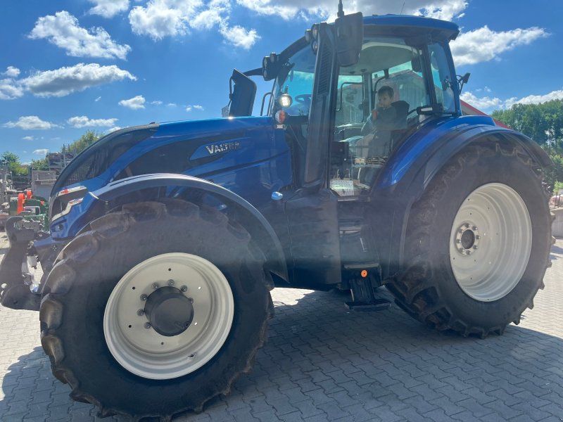 Valtra T215 D 60 km/h
