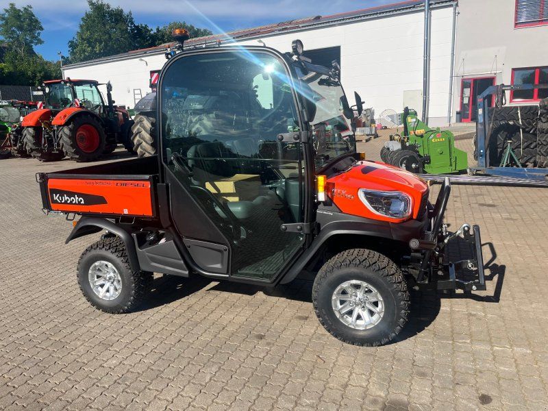 Kubota RTV 1110 mit Kabin und FKH