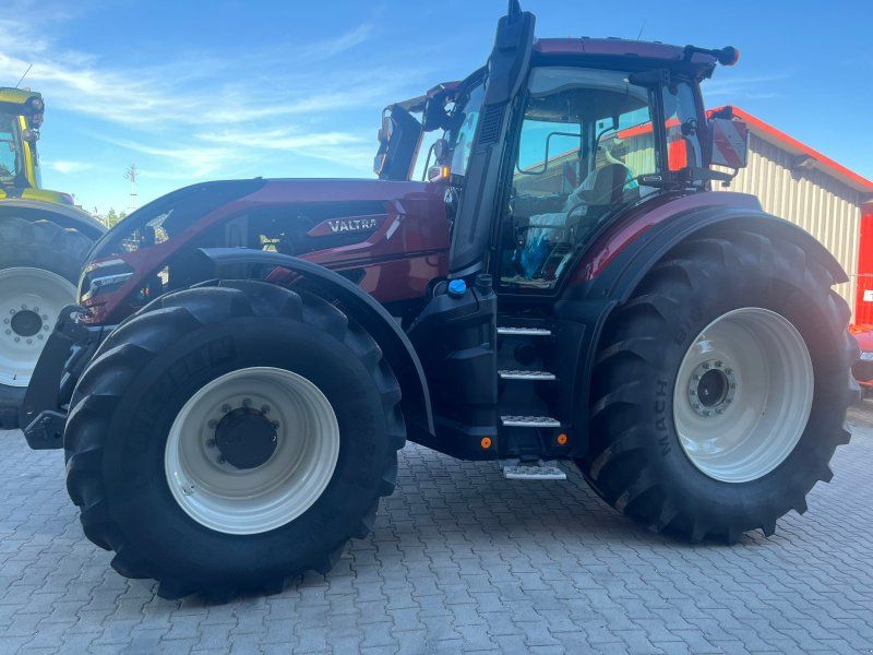 Valtra Q 265