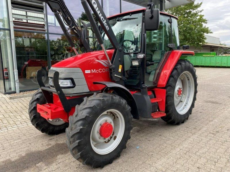 McCormick CX 85 MIT QUICKE FRONTLADER