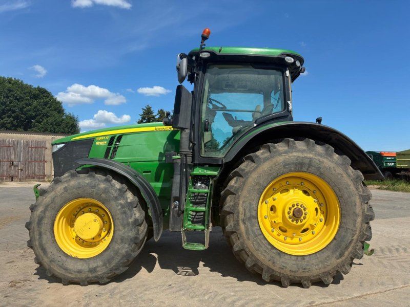 John Deere 7310 R