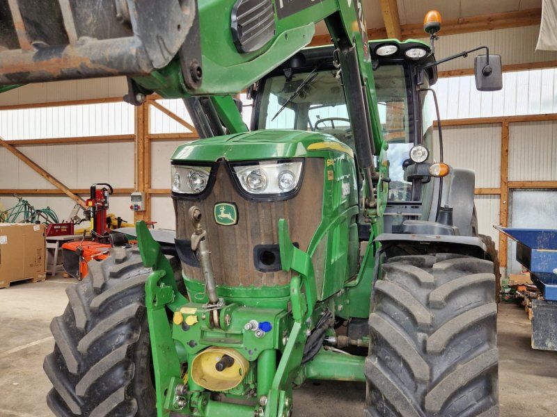John Deere 6210R