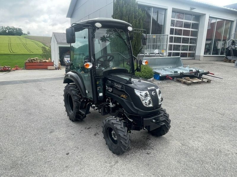 Solis 26 HST Panther Traktor mit Kabine