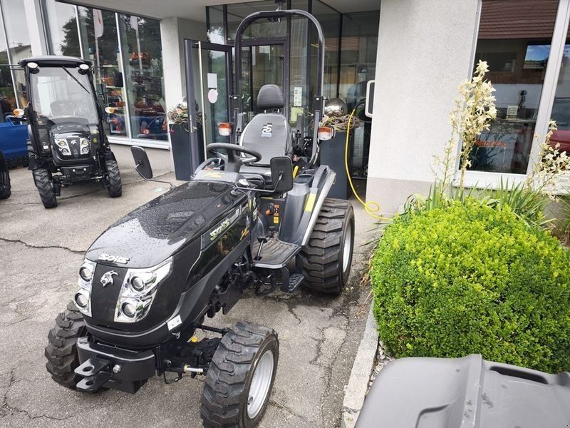 Solis 26 HST Panther Traktor
