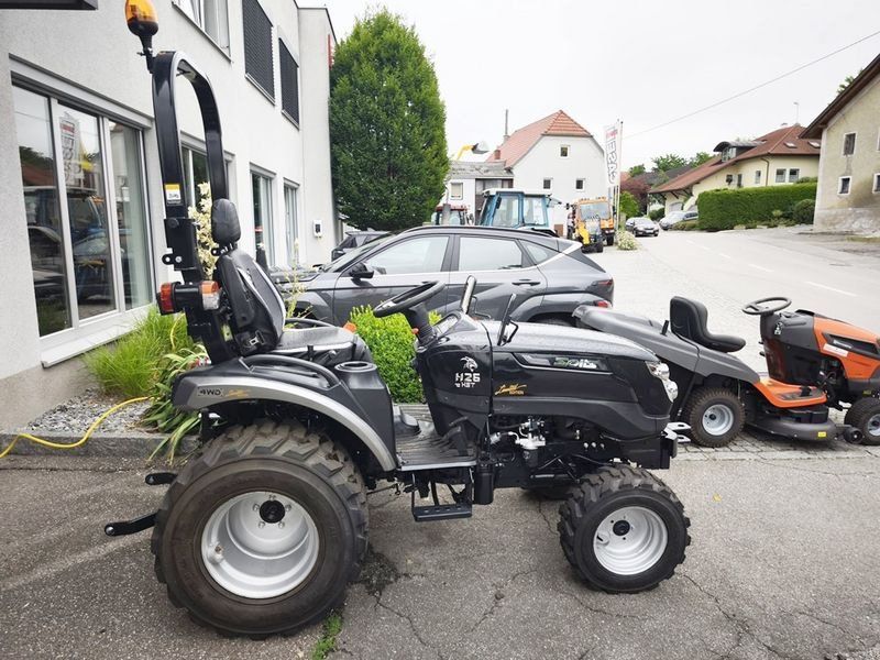 Solis 26 HST Panther Traktor