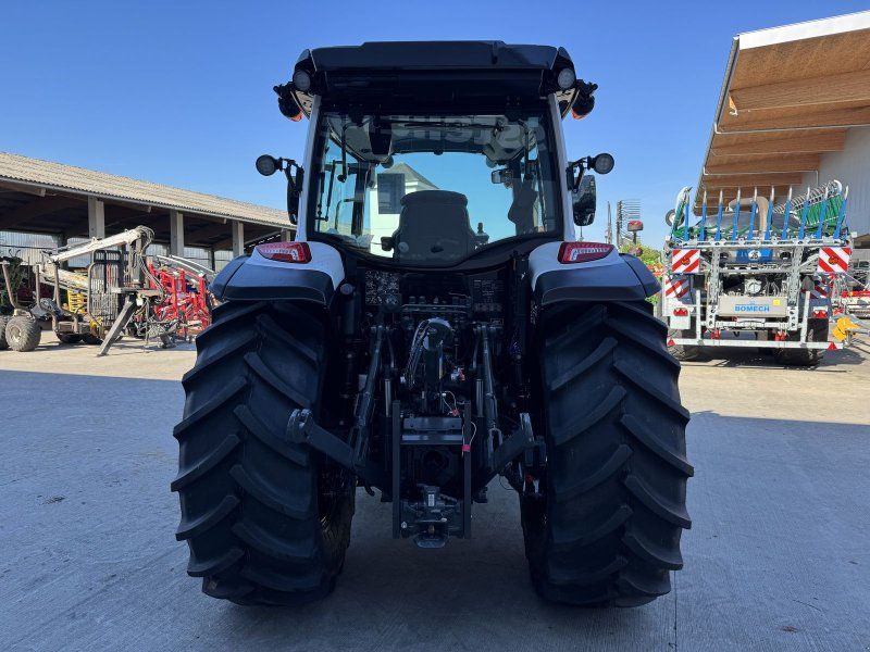 Valtra A 115