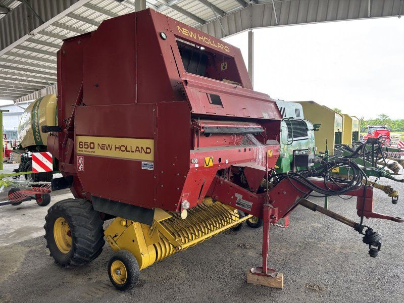 New Holland 650