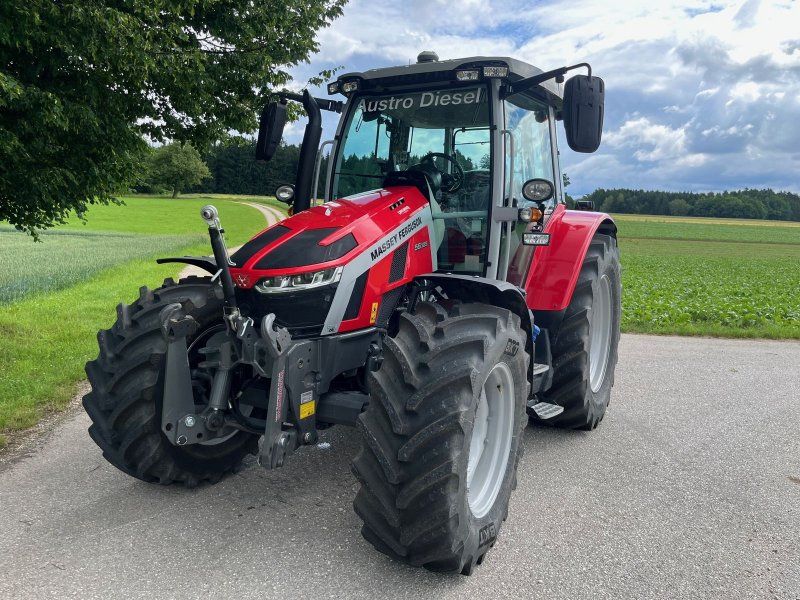Massey Ferguson 5S.125 Dyna-4 Efficient