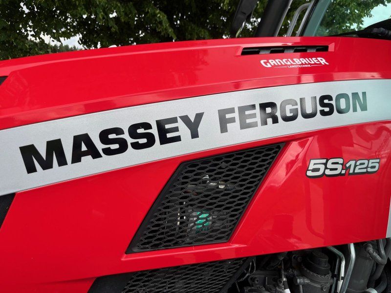 Massey Ferguson 5S.125 Dyna-4 Efficient
