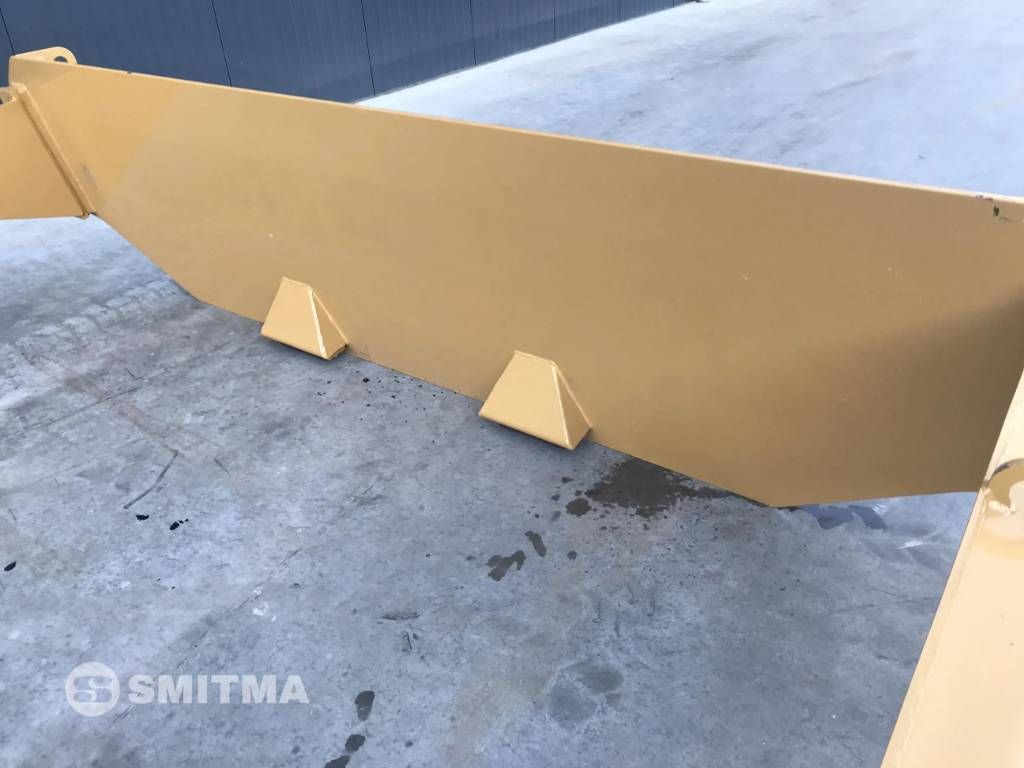 CAT 730