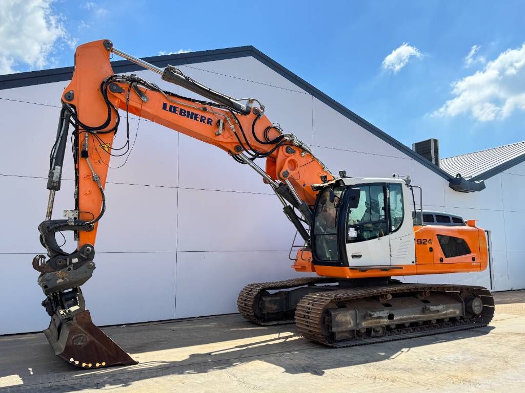 Liebherr R924LC - Triple Boom / Tilting Bucket