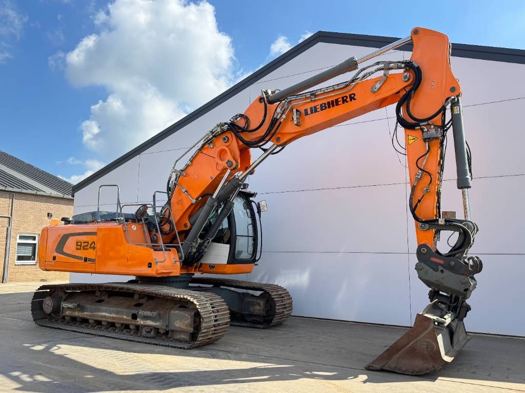 Liebherr R924LC - Triple Boom / Tilting Bucket