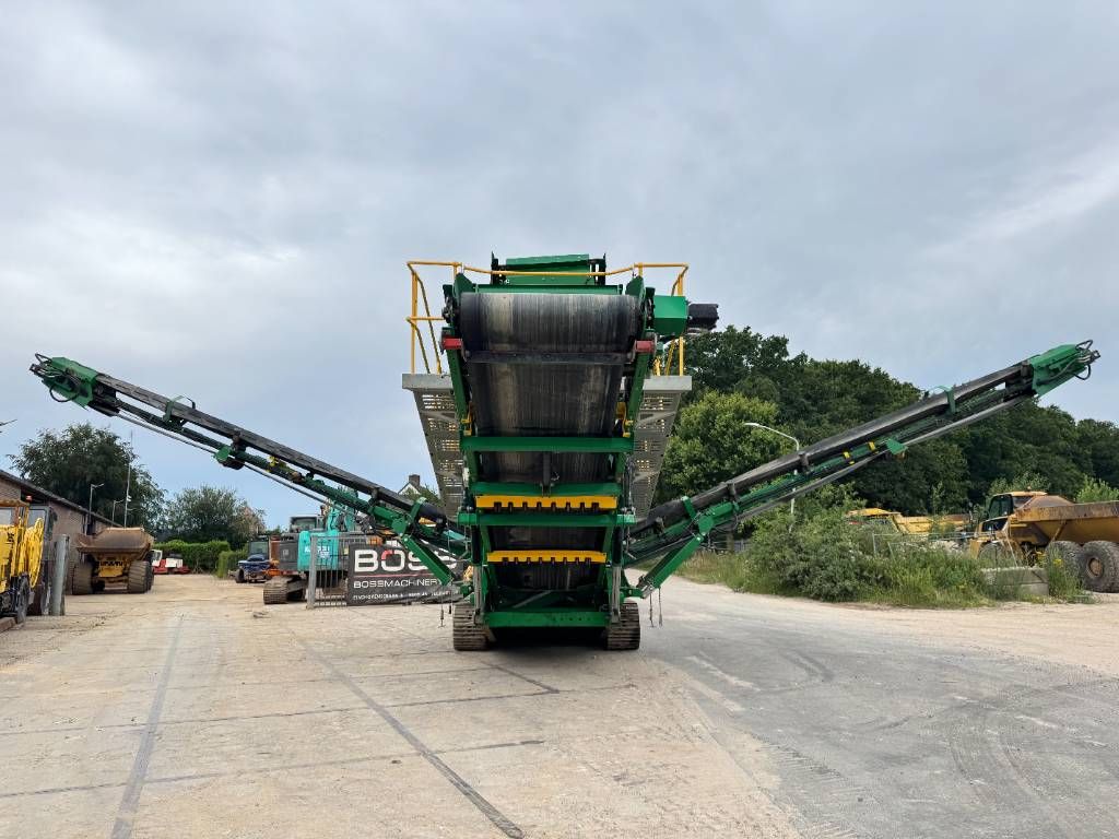 McCloskey S130 2D - TOP Condition / 3 conveyors