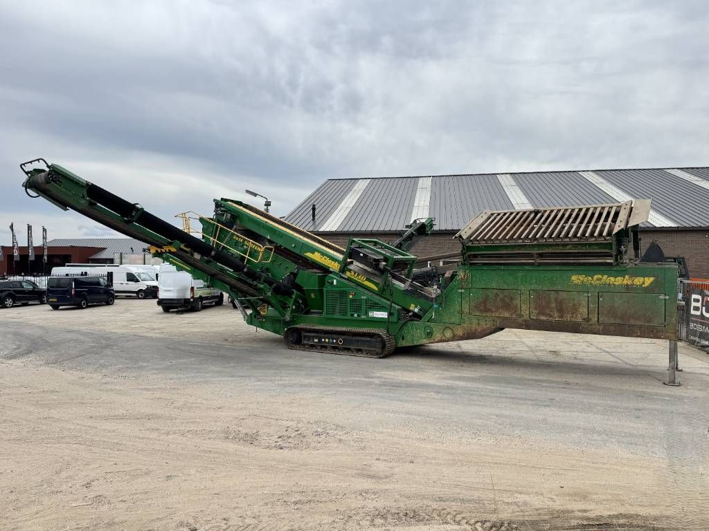 McCloskey S130 2D - TOP Condition / 3 conveyors