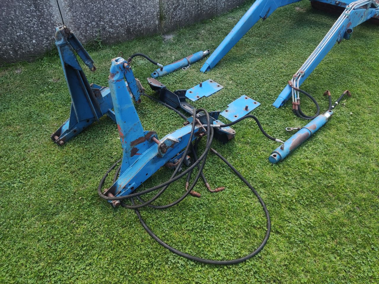 LAMEGO voorlader (bakbreedte 100 cm. hydraulisch, Ford 5610)