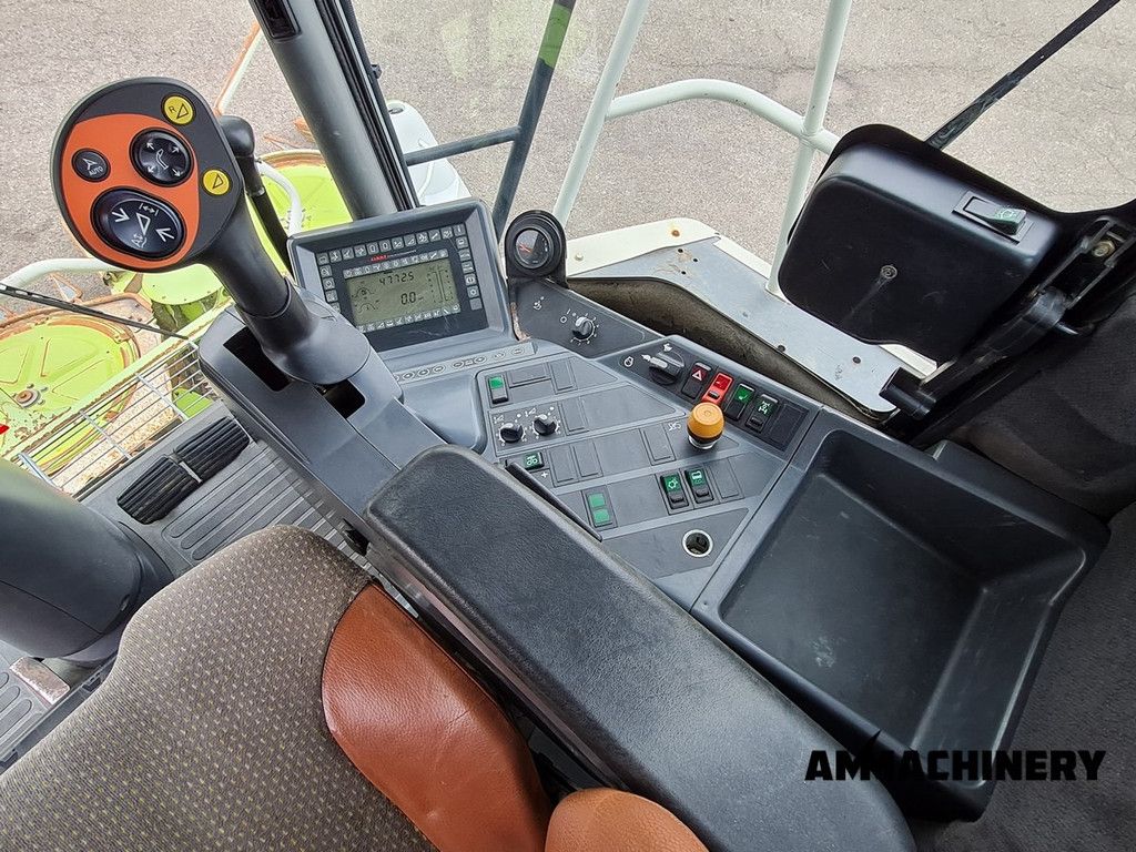 Claas Jaguar 830