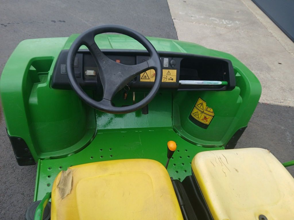 John deere Gator