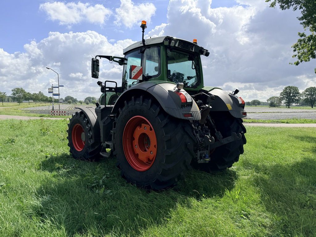 Fendt 828 S4 Profi Plus