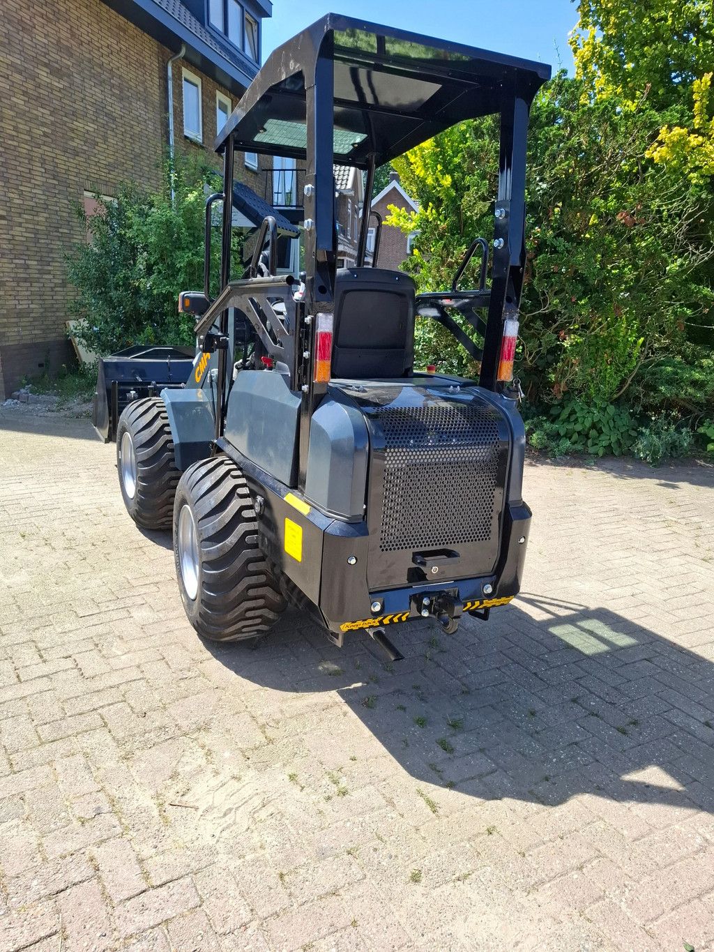 CMH 960 Mini loader 2tons ( Kubota 1105D )
