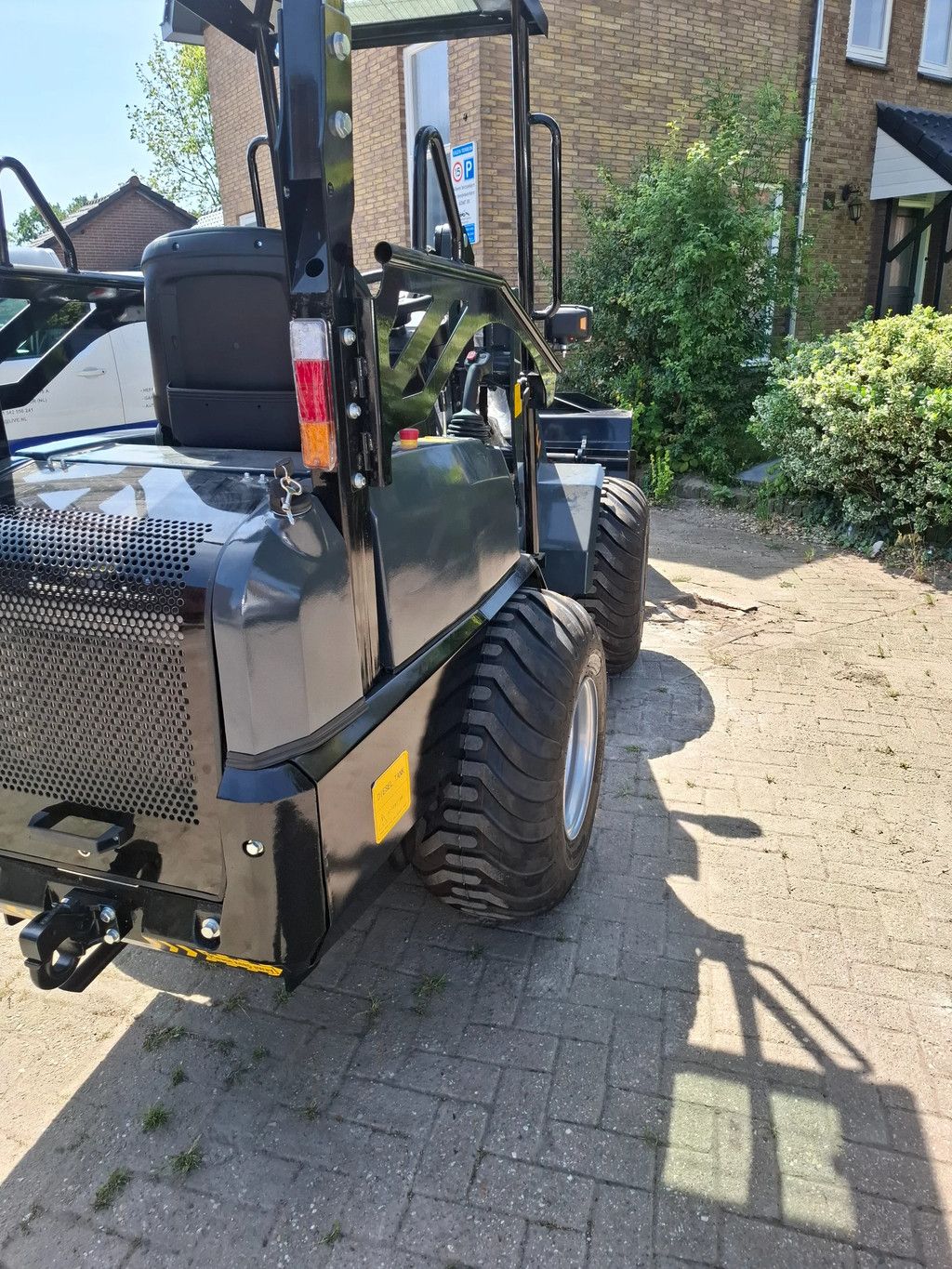 CMH 960 Mini loader 2tons ( Kubota 1105D )