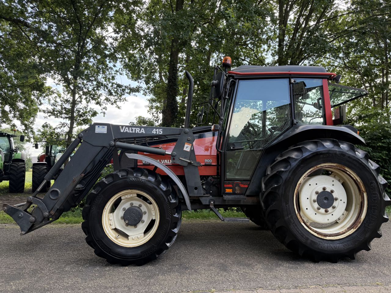 Valtra Valmet 900