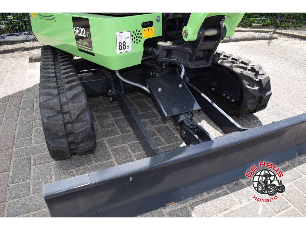 Eurotrac HE22-EV