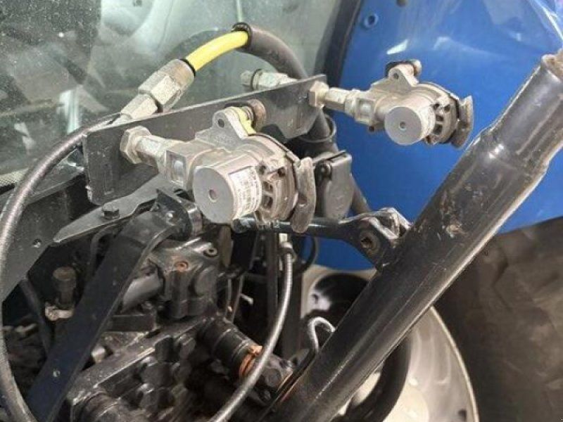 New Holland T 5.105